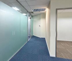 North Bridge Centre (D7), Office #622565401
